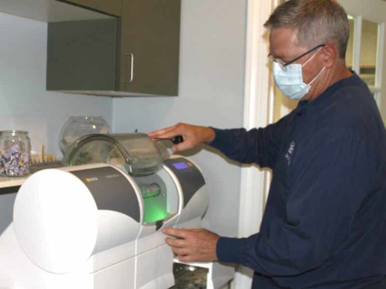 CEREC Crown milling machine